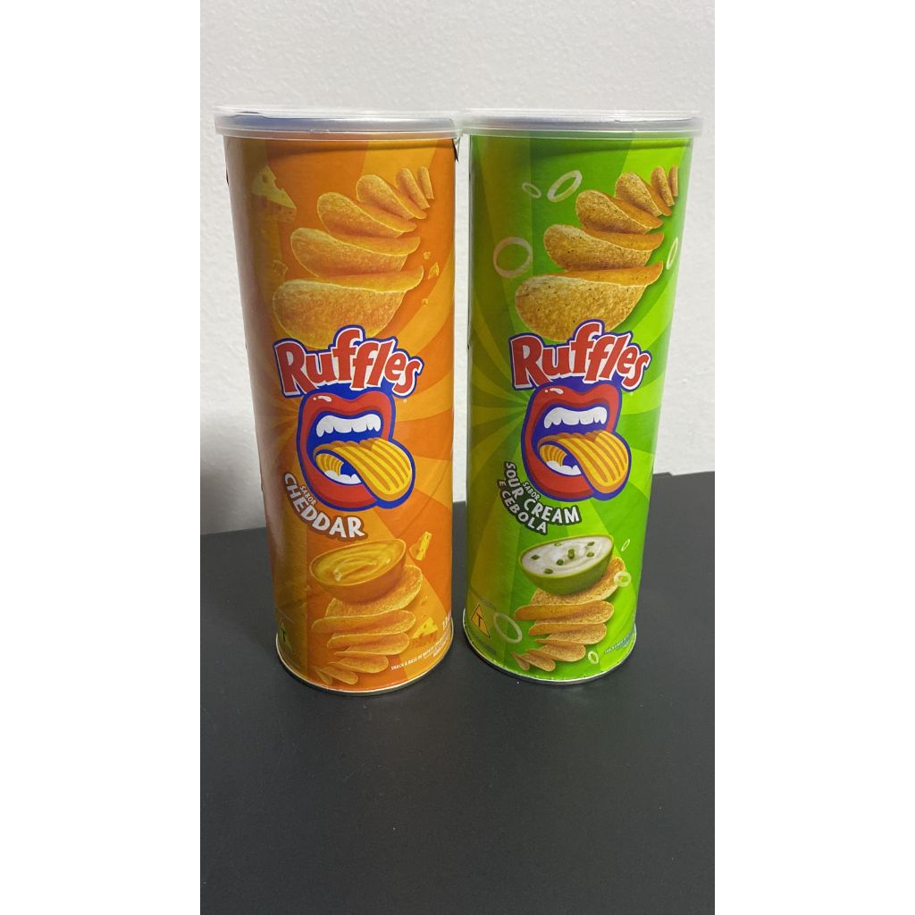 Batata Ruffles cheddar 134 g +batata ruffles sour cream e cebola 134 g ...