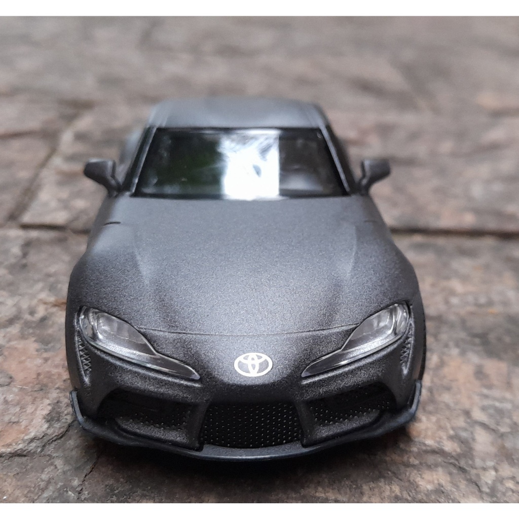 Miniatura Toyota Supra 2020 RMZ Cinza Fosco Metal e Fricção.