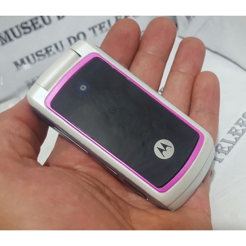 celular motorola w375 flip pequeno lindo rosa branco antigo de chip