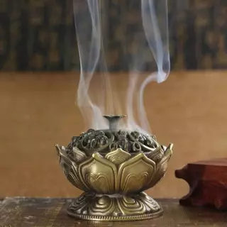 Incensário Em Metal - Cor Bronze Ou Rose - Queimador de Incenso com Tampa