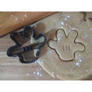 Mickey Mão Cortador de Biscoito