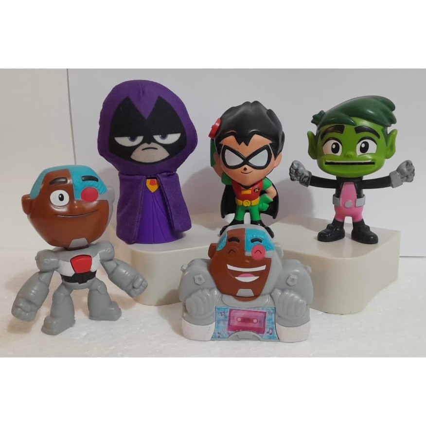 Boneco Pop Teen Titans Go Ravena e Mutano Coleção Fandom Box em Promoção na  Americanas