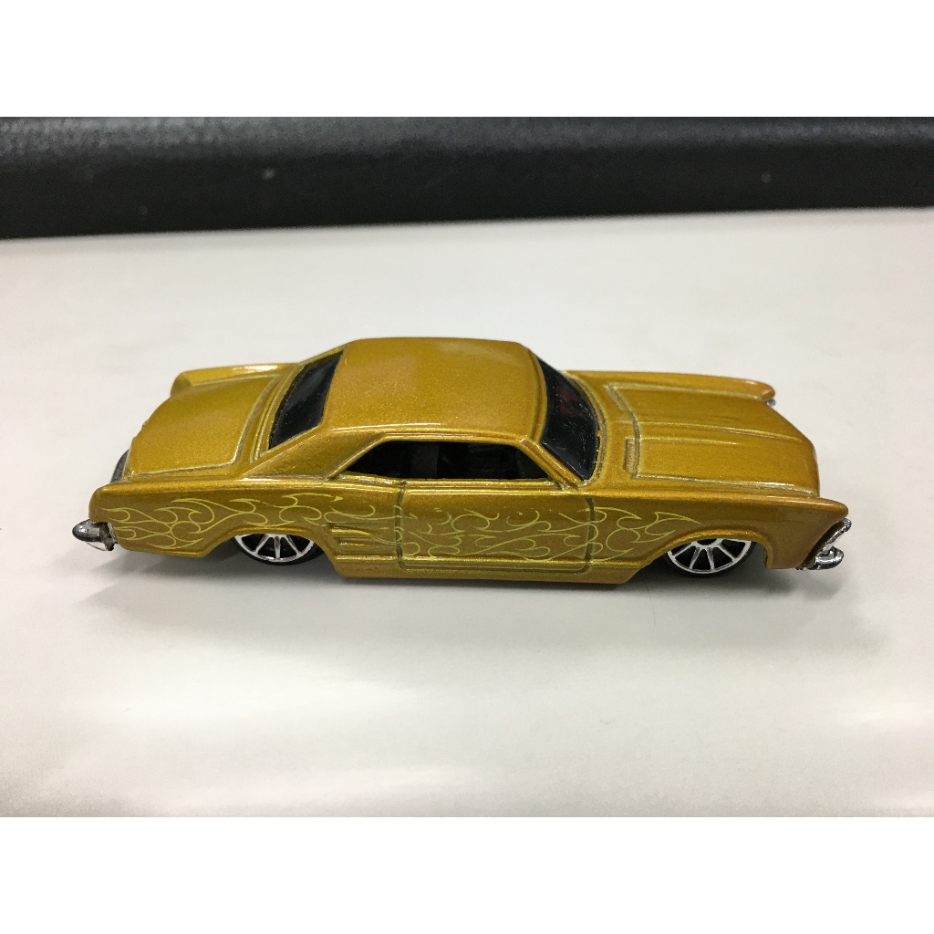 Hot Wheels 2007 Buick Riviera 1964 Low Rider Hw Stars carrinho de metal ...