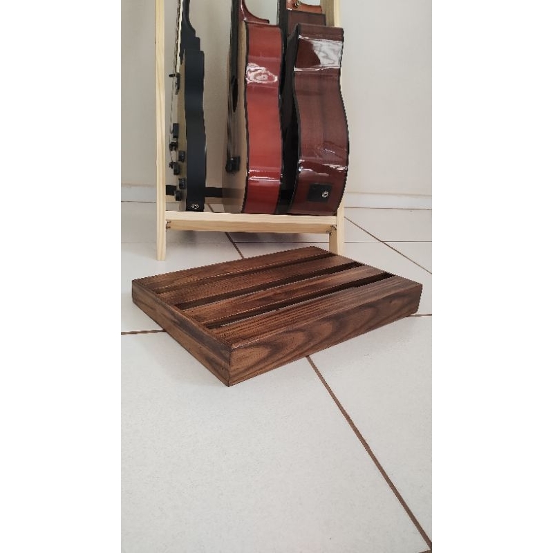 pedalboard madeira 45x30 envernizado