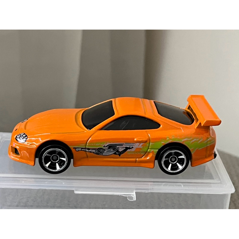 Hot wheels Toyota Supra Velozes e Furiosos exclusivo Five Pack ( cor laranja )acompanha caixa protetora