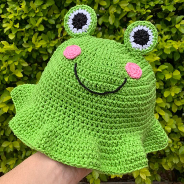 chapéu de sapo em crochê / frog hat crochet