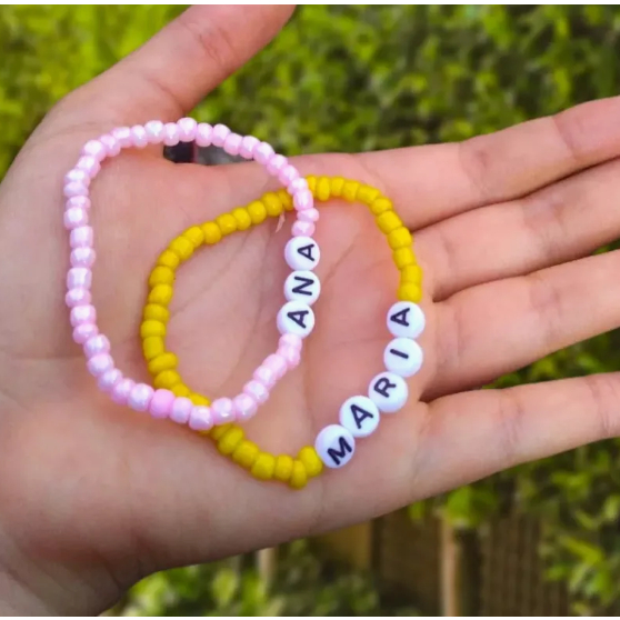 Pulseira de miçangas com nome personalizadas | Shopee Brasil