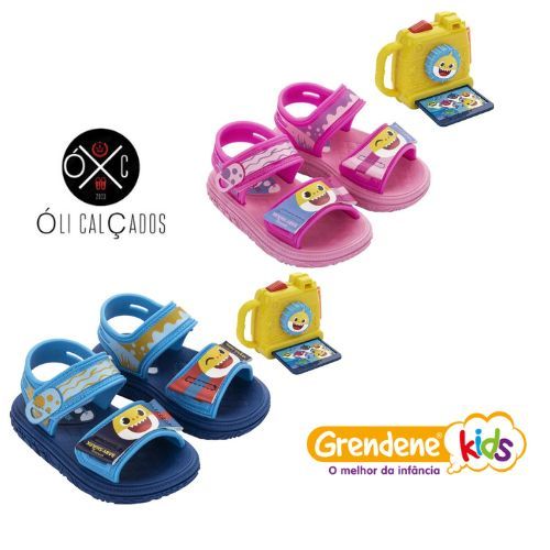 Sandália Grendene Kids Wandinha Collection Roxo