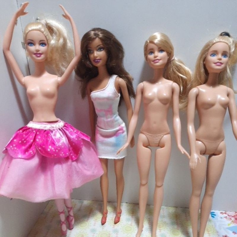 Casa de Bonecas Escala Barbie Modelo Emily Princesa - Darama :  : Brinquedos e Jogos