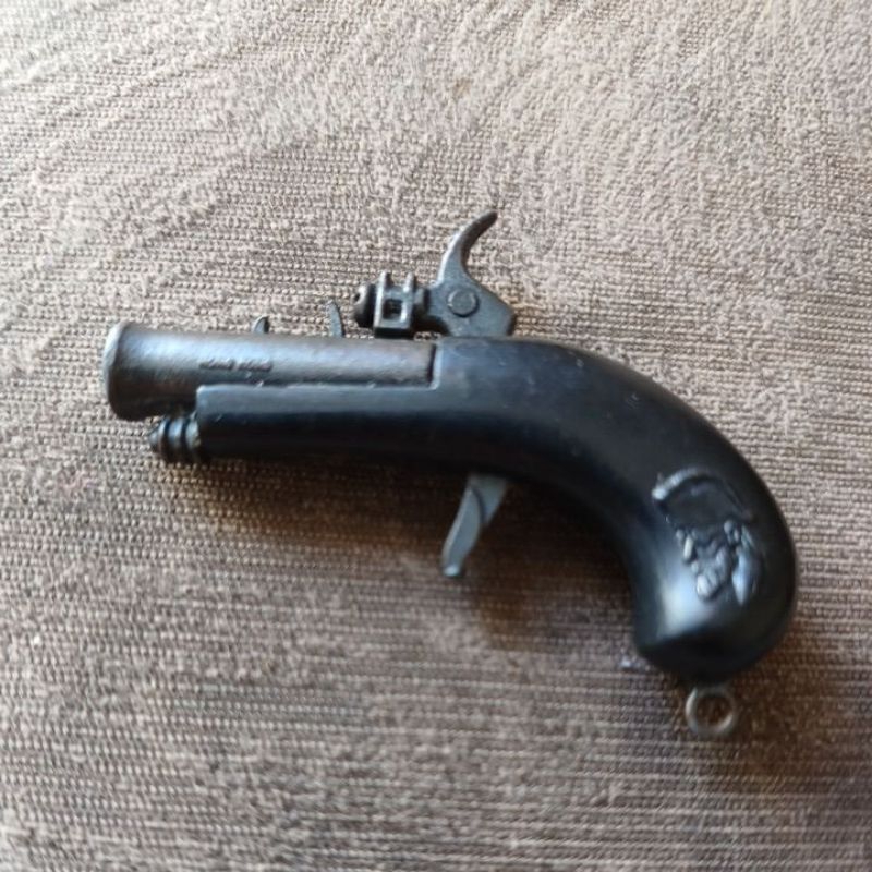 CHAVEIRO PISTOLA PIRATA ANTIGO ESPOLETA ANOS 80
