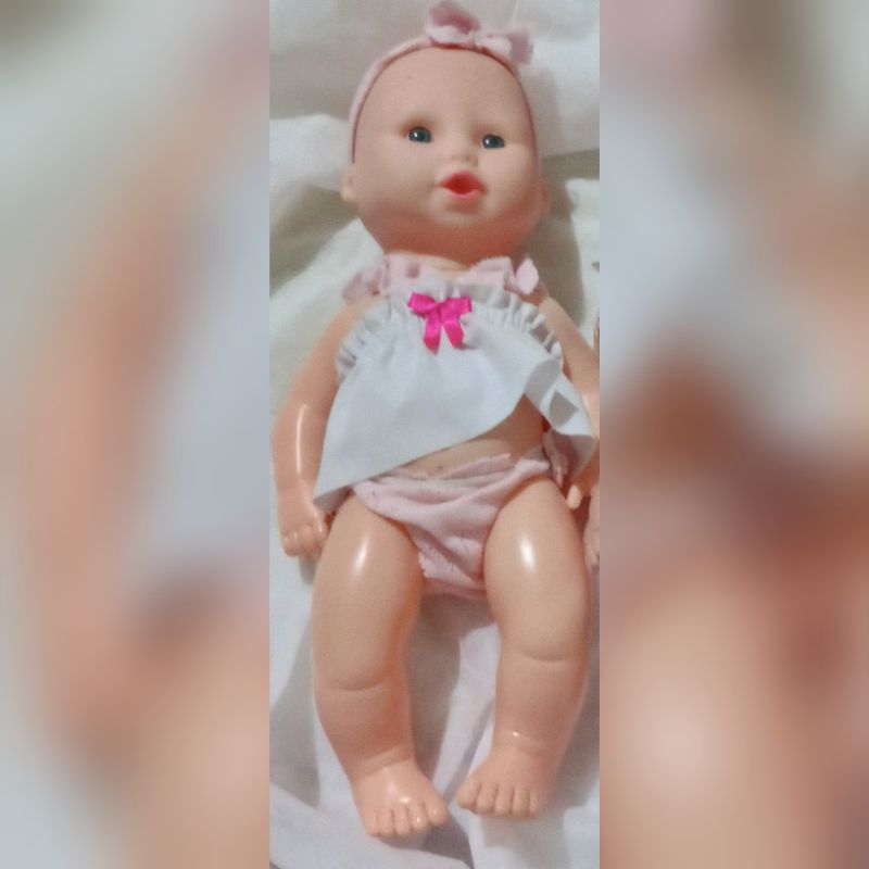 Boneca realista tipo bebe reborn yasmin 1172 sid nyl