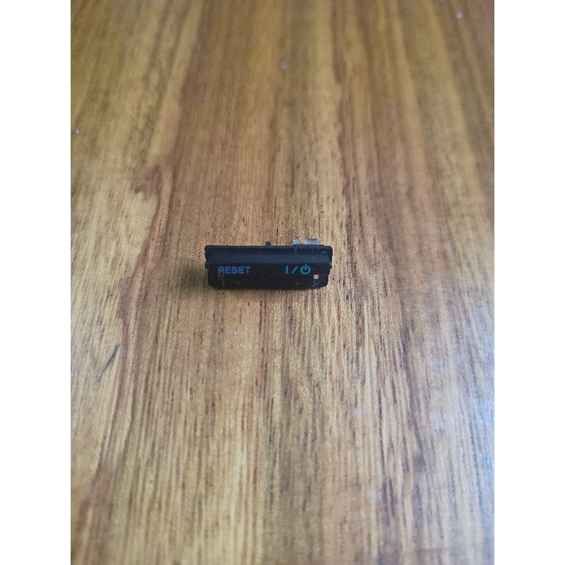 Botão power semi-novo do playstation 2 slim aplicável nos modelos 90001 até 90010