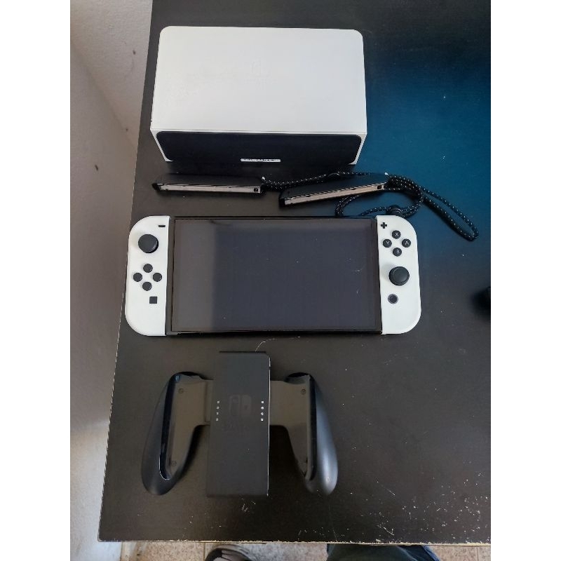 NINTENDO SWITCH OLED BRANCO - Escorrega o Preço