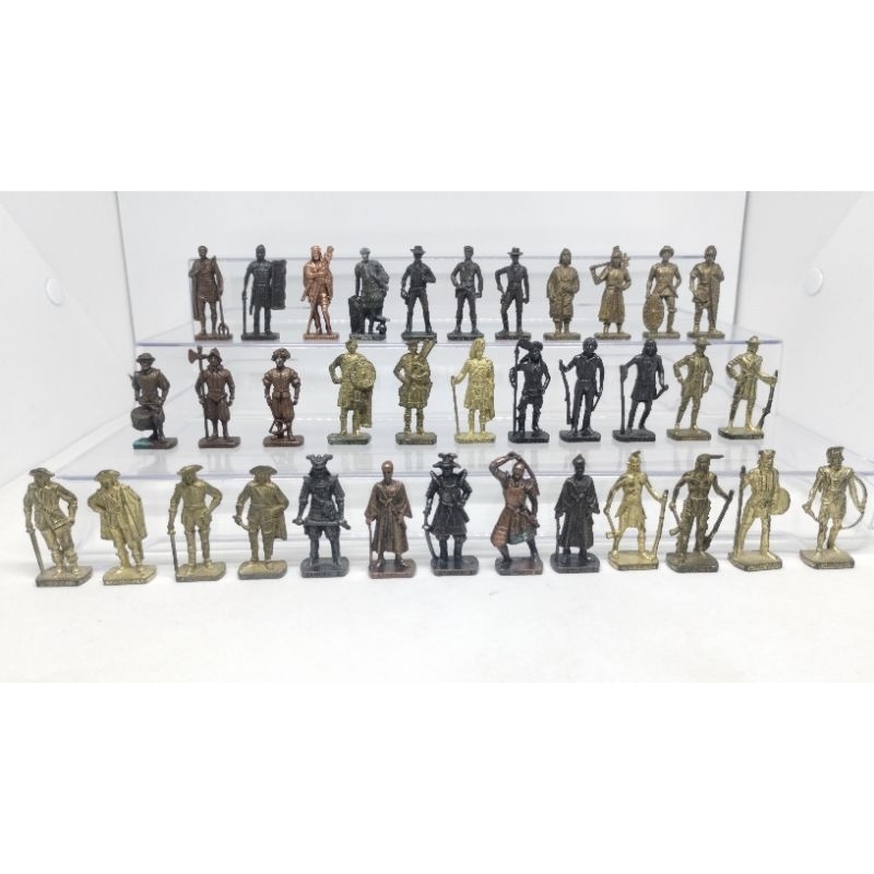 Lot de 20 soldats kinder métal cow boys - Collection