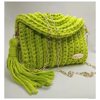 Bolsa Clutch de Crochê em Fio de Malha