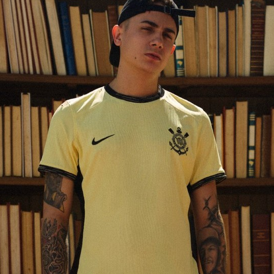 Pin de 💲antos em Timão em 2023  Camisetas de futebol, Looks grunge  femininos, Roupas hipster masculinas