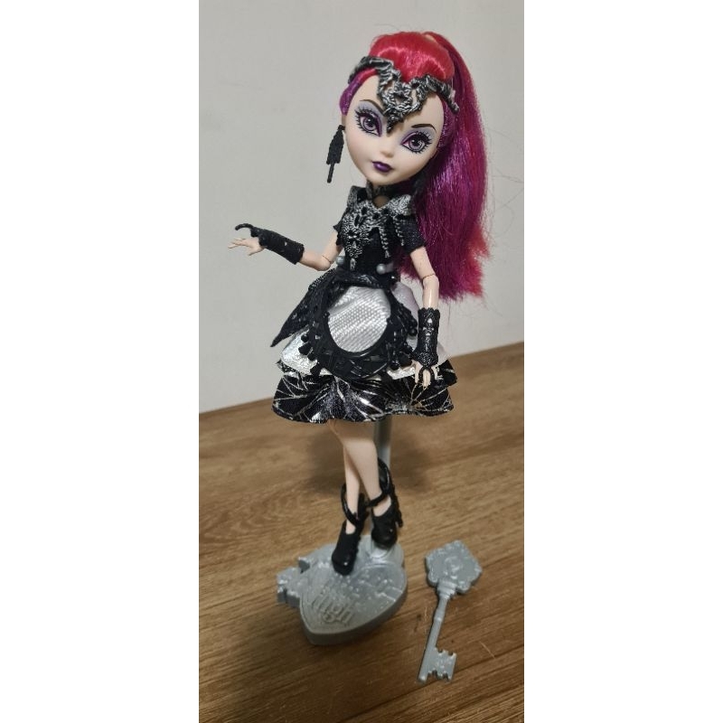 🔥Ever After High Dolls Girls Thronecoming, Way Too Wonderland