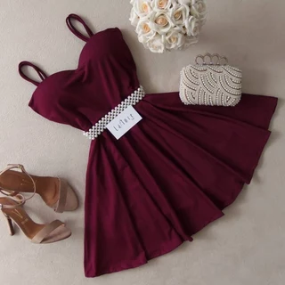 Vestido Macaquinho Rodado Curto Vinho Bordô