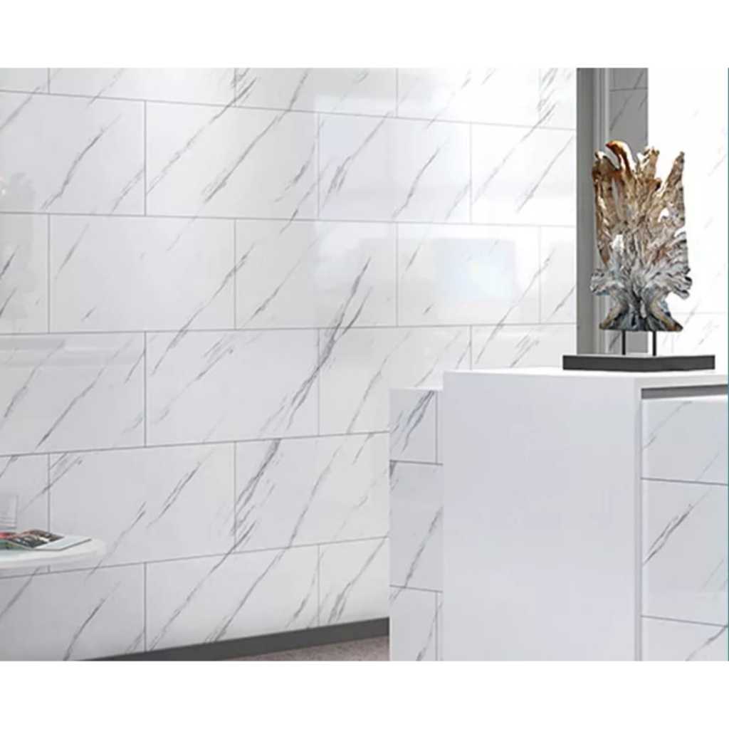 10 Placas Painel Adesiva Parede Piso Vinílico Mármore 30x60cm Cor Branco ou Cor Preto