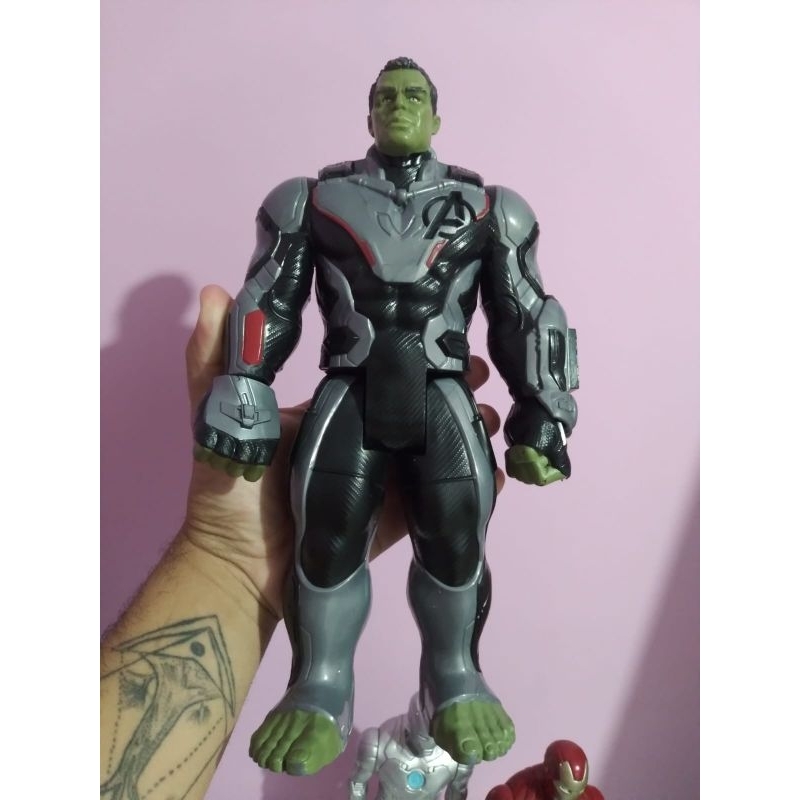 Hulk store titan figure