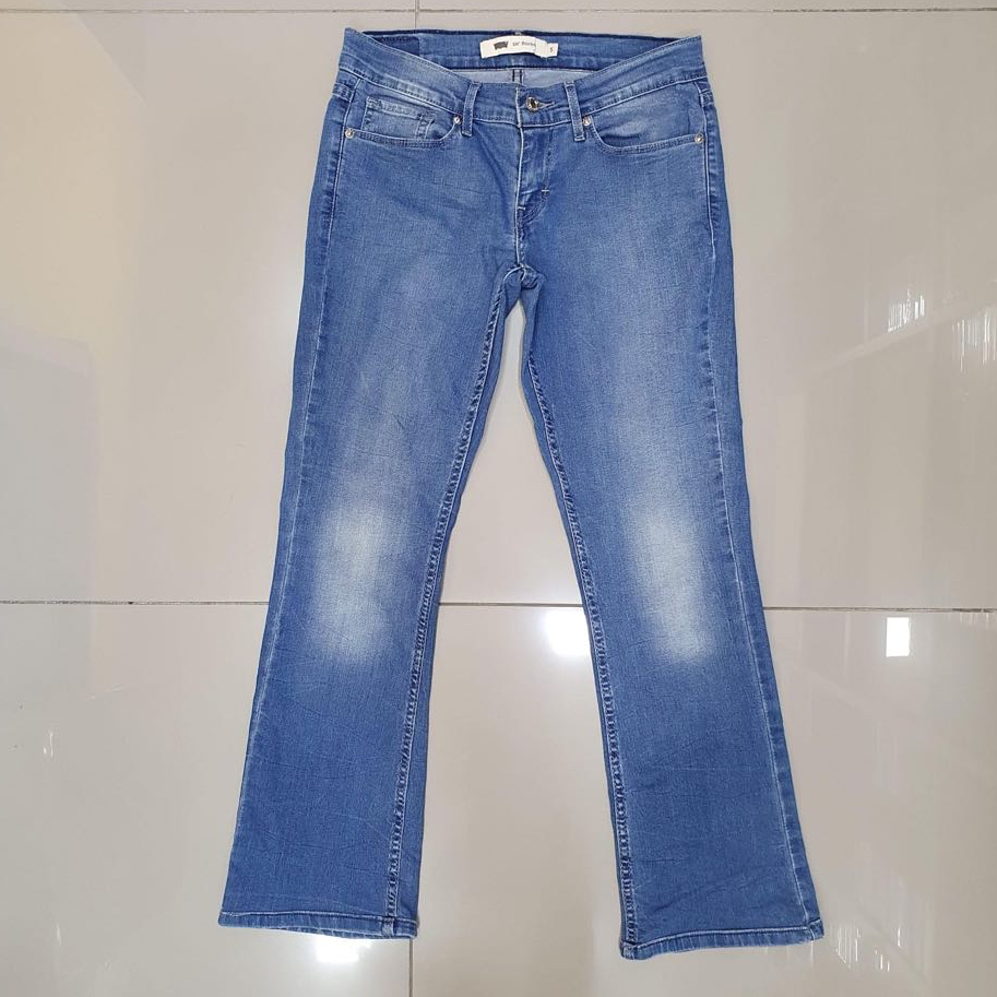 Calça jeans levis feminina boot best sale cut 524