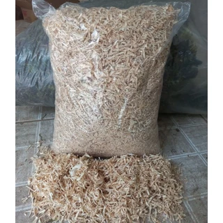 Serragem Maravalha, para Calopsita, hamster,e demais roedores, (10 litros) 700 gramas