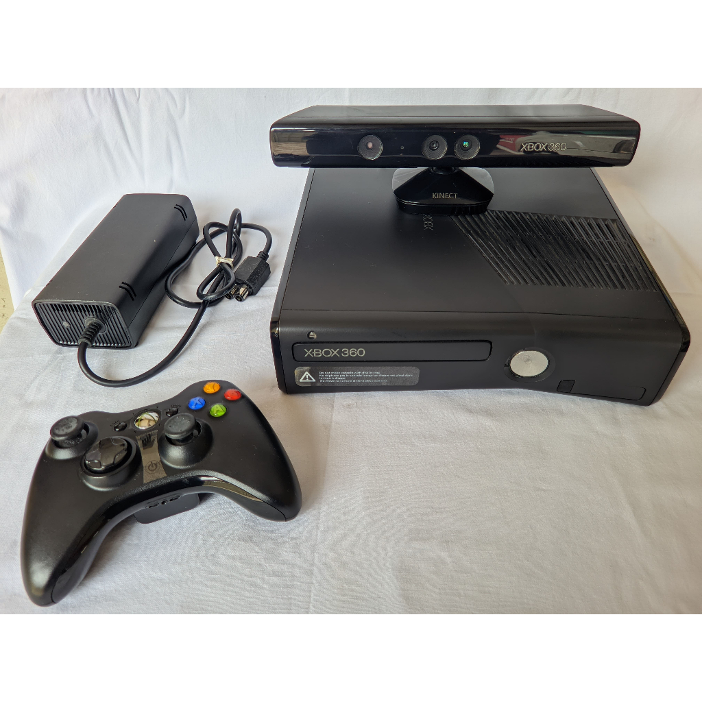 Xbox 360 4G Travado C/1 Controle, 5 Jogos – Smart Games