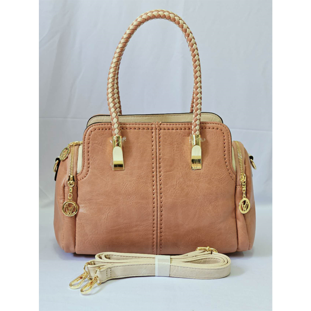 Bolsa Feminina Baú Média Espaçosa Alça De Mão e Transversal Couro Sintético