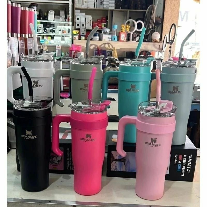 Garrafa térmica com tampa e Canudo 1.2 Litros ideal para Hidratação alta qualidade..