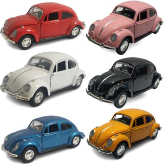 Fusca miniatura de ferro com portas que abrem e fricção. Carrinho de fricção. 13cm