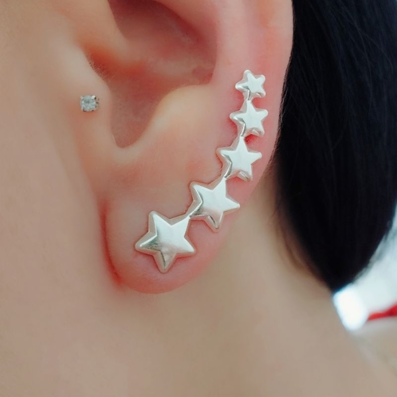 PIERCING DE ORELHA FOLHEADO A OURO FIO LONGO COM NAVETES