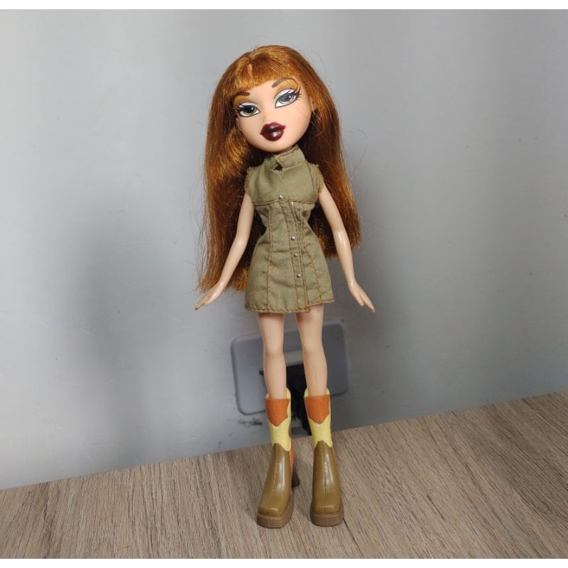 Bratz dolls with similar eye designs.. : r/Bratz