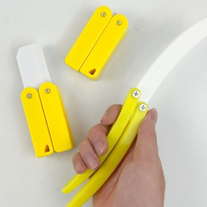 Faca borboleta banana 3D dobrável faca voadora brinquedo para alívio do estresse