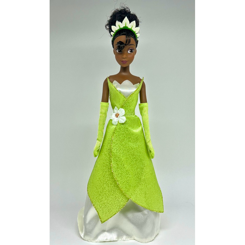 Disney store store princess tiana doll