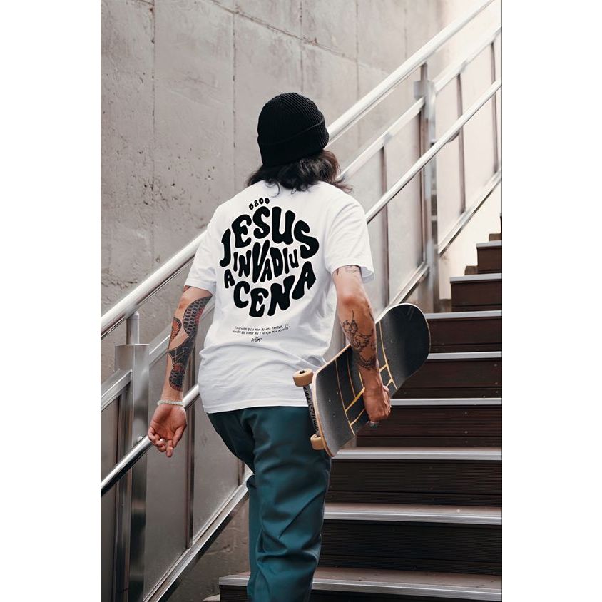 Camiseta Oversized Estampada Jesus Graphic Letter Cores