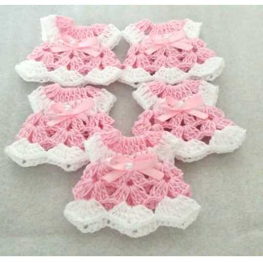 Vestidinho de best sale croche lembrancinha