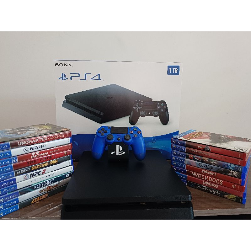 Console PS4 PRO - 1TB +2 controles + 1 jogo com 2 Anos de Garantia - Sony