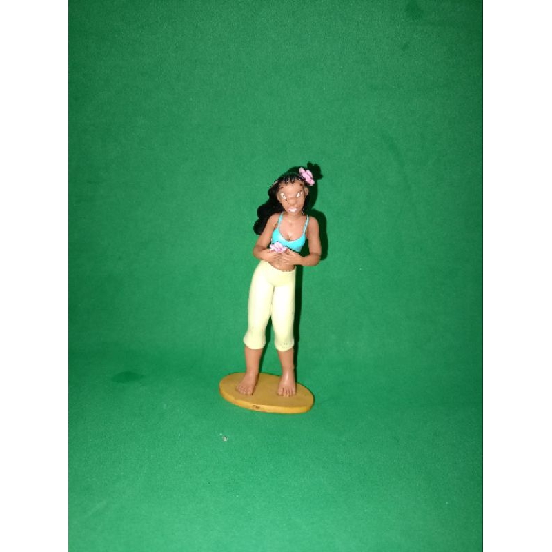 Miniatura de vinil Disney de Nani Pelekai, irmã da Lilo do Lilo e ...