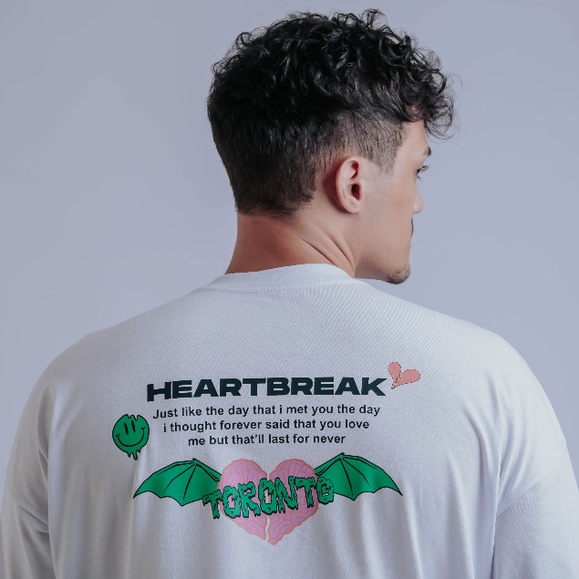 Camiseta OVERSIZED estampada Preta blusa camisa Streetwear em algodão 30.1 modelo Heartbreak Premium OVERSIZED