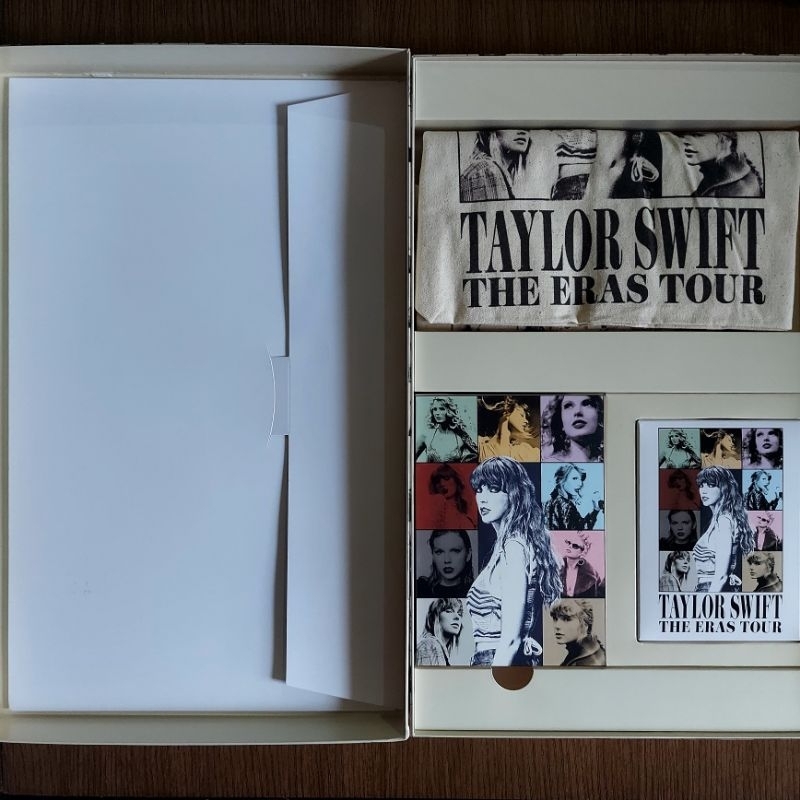 Taylor Swift - Caixa VIP The Eras Tour + CD Midnights (Moonstone