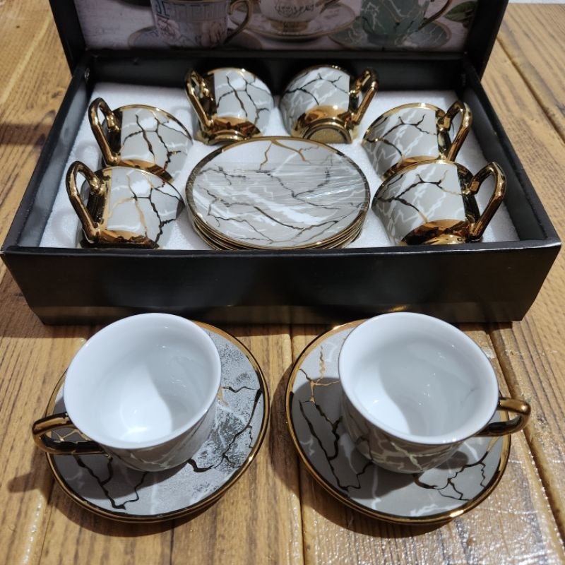 Jogo de Chá para Adultos Jogo de Chá com Bule Conjunto de 4 Chávenas de Chá  em Porcelana com Colheres, Bule Branco, Bandeja para Servir :  : Cozinha