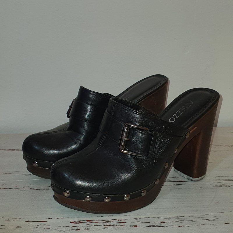 TAMANCO MULE CLOG PLATAFORMA COURO PRETO AREZZO COM AVARIAS