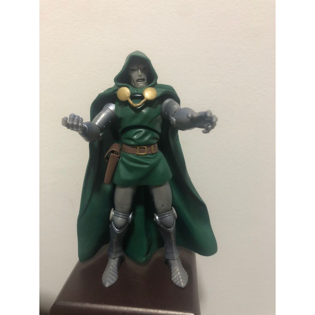 Boneco Doutor Destino Marvel Legends | Shopee Brasil