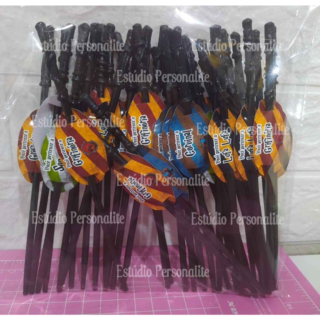 Lembrancinha Harry Potter/ Mini Varinha + Tag