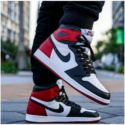 Bota Nike Air Jordan 1 Chicago Retro Preto/branco e Tricolor Premium