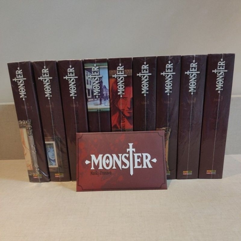 COLEÇÃO MANGÁ MONSTER KANZENBAN COMPLETA