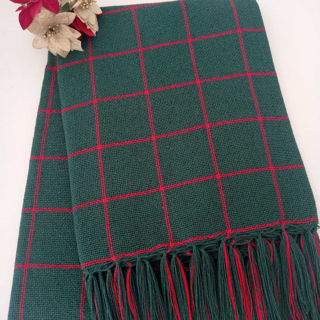 Toalha de Natal, manta para sofa, 180x120cm. Artesanato Tear Mineiro. Decoração