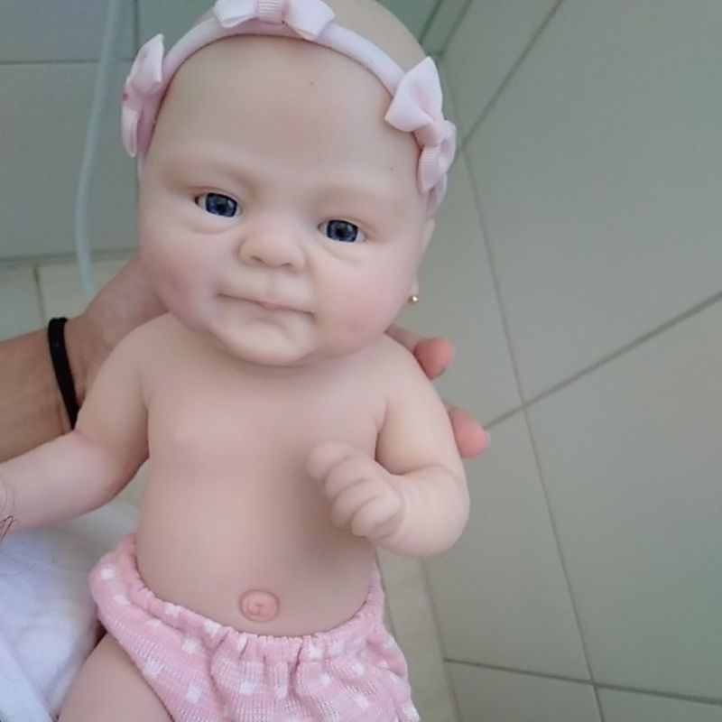 Bebê Reborn Silicone Sólido Coco Malu 50 cm Mama e Faz Xixi