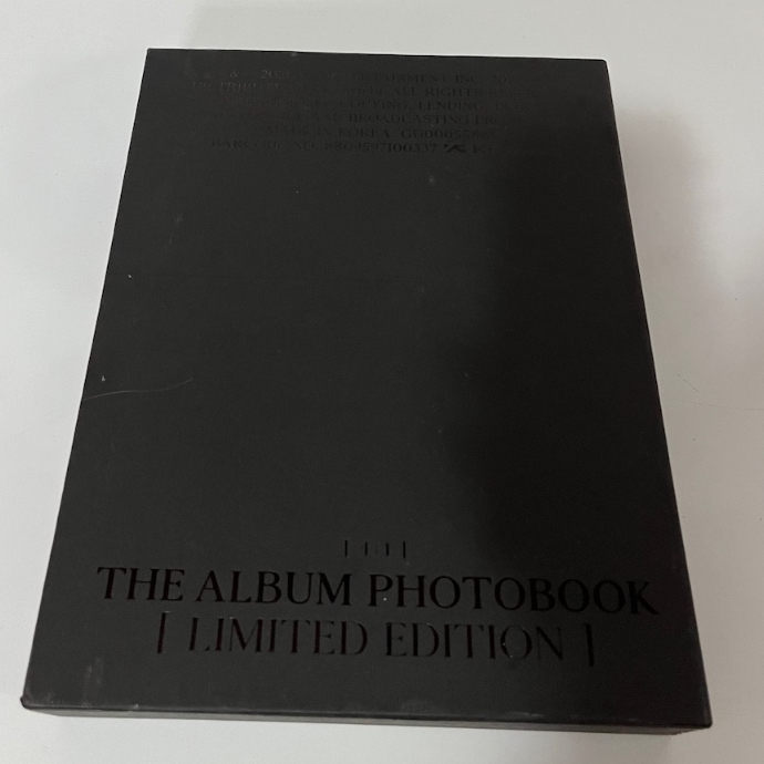 Blackpink - The Album Photobook [Limited Edition] 4+ 1 | Shopee Brasil
