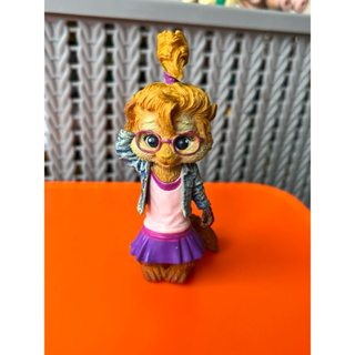 Brinquedo Boneca De Pelúcia Esquilete Jeanette - Personagem Do